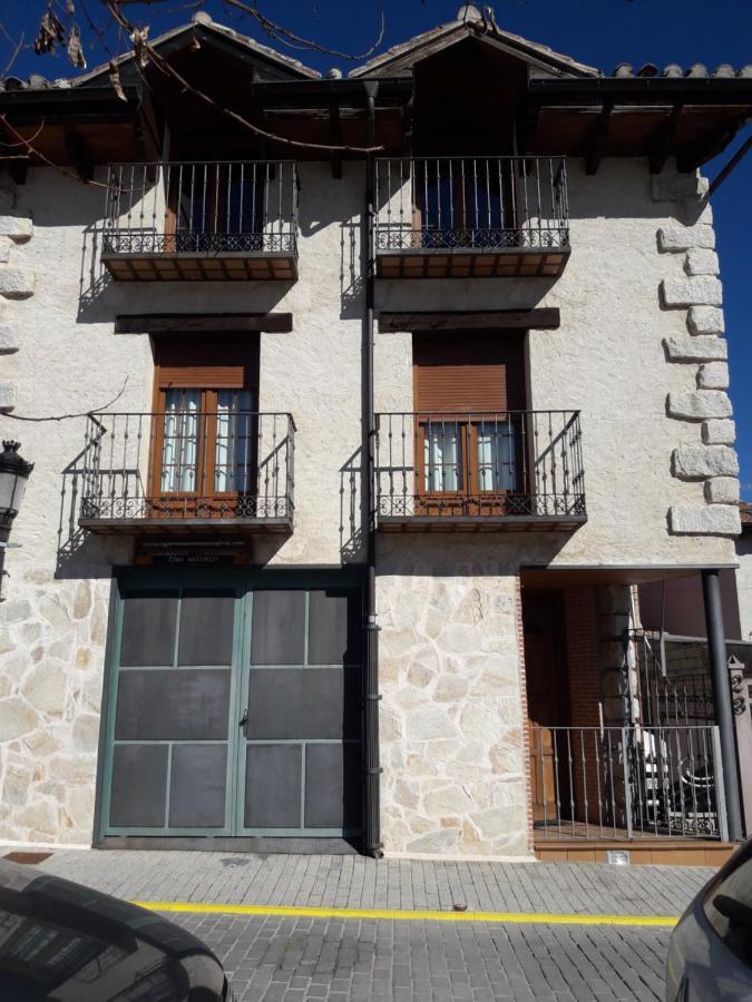 Zaguan Pensionat Rascafría Exteriör bild